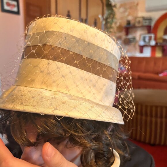 1960s peach basket MOD brown and grey striped birdcage veil hat - made in the us - Picture 3 of 14